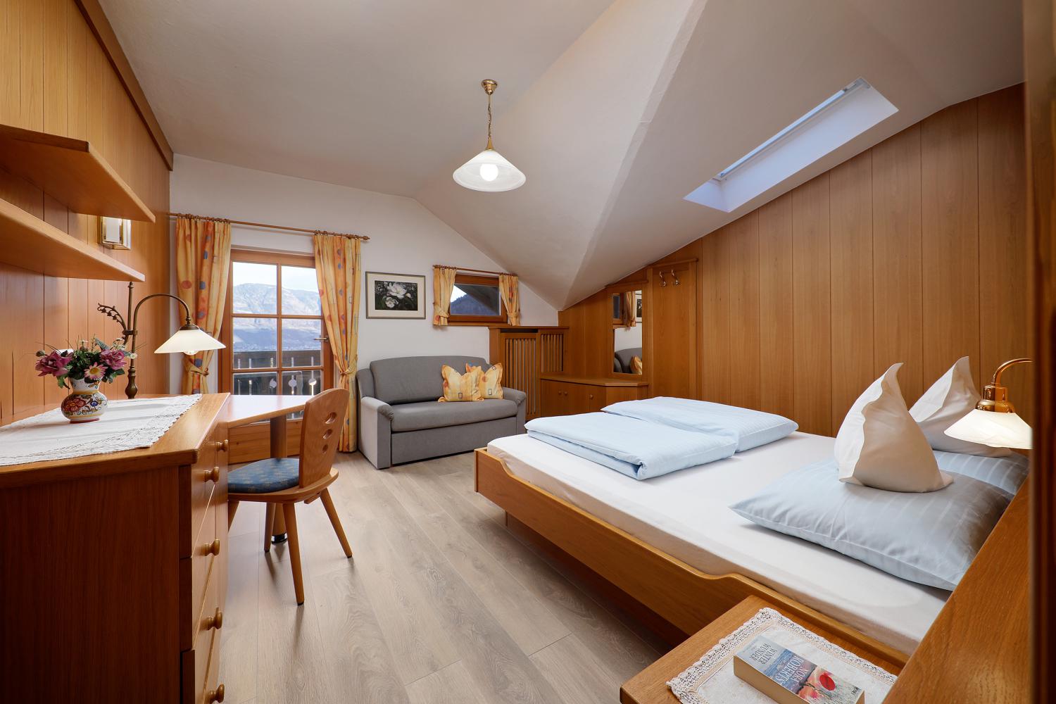 Humblhof Doppelbettzimmer in der Ferienwohnung